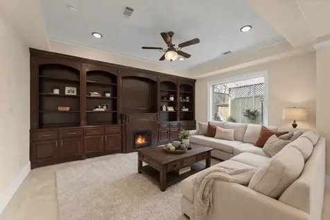 2318 Bellefontaine Houston TX 77030