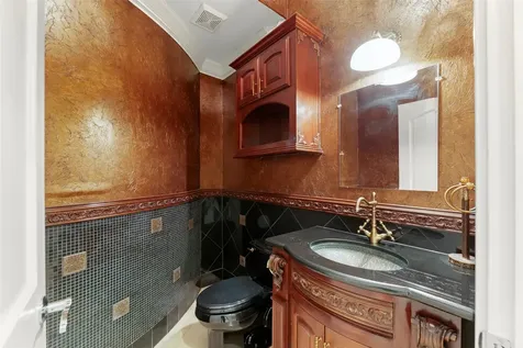 2318 Bellefontaine Houston TX 77030