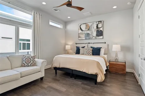 4707 Independence Heights Lane Houston TX 77018