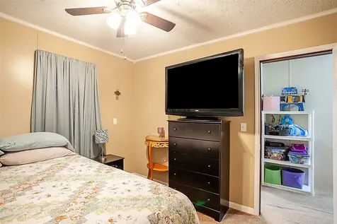 5117 S 15th Avenue Sabine Pass TX 77655