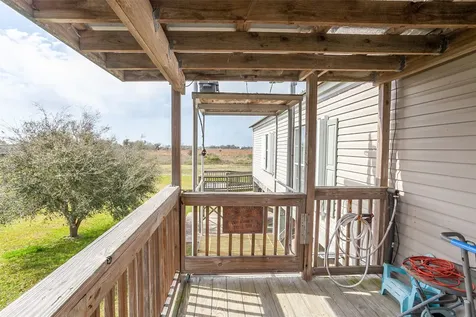 5117 S 15th Avenue Sabine Pass TX 77655