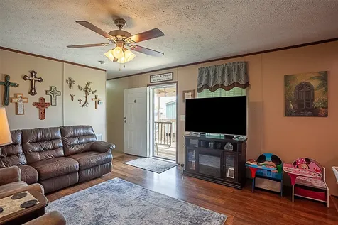 5117 S 15th Avenue Sabine Pass TX 77655