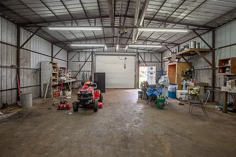 5117 S 15th Avenue Sabine Pass TX 77655