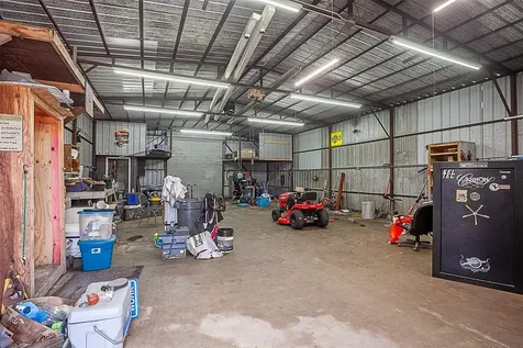 5117 S 15th Avenue Sabine Pass TX 77655