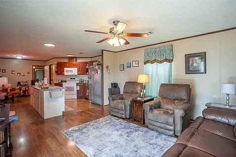 5117 S 15th Avenue Sabine Pass TX 77655