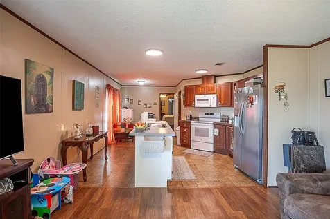 5117 S 15th Avenue Sabine Pass TX 77655
