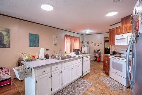 5117 S 15th Avenue Sabine Pass TX 77655