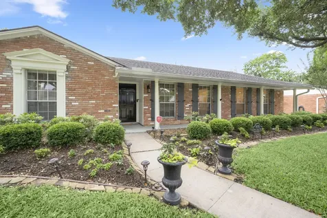 10715 Chevy Chase Drive Houston TX 77042