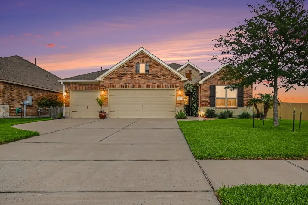 902 White Willow Drive Texas City TX 77590
