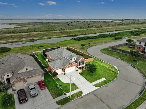902 White Willow Drive Texas City TX 77590