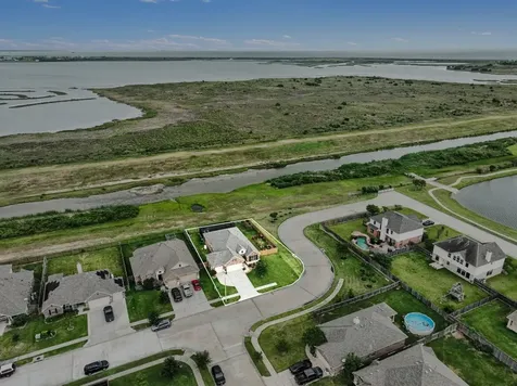 902 White Willow Drive Texas City TX 77590