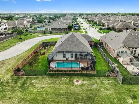 902 White Willow Drive Texas City TX 77590