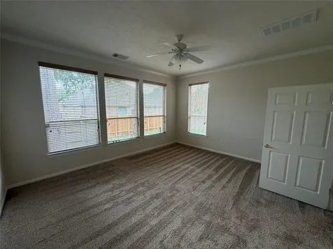 27 Yacht Harbor Montgomery TX 77356
