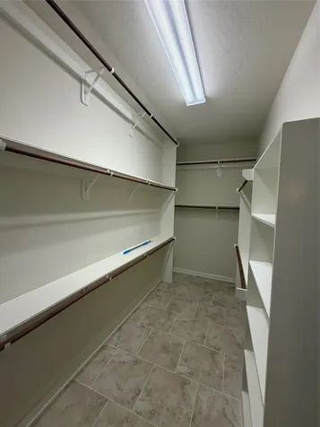 27 Yacht Harbor Montgomery TX 77356