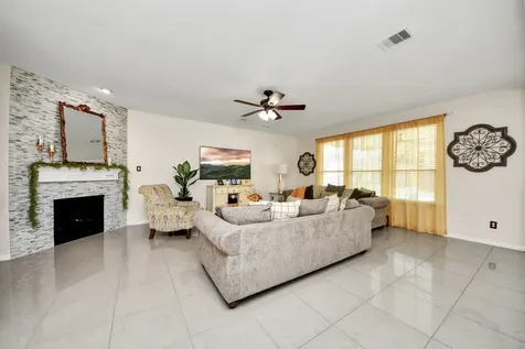10803 Shannon Mills Lane Houston TX 77075