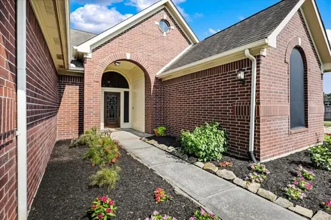 1306 Golden Sun Court Pasadena TX 77586
