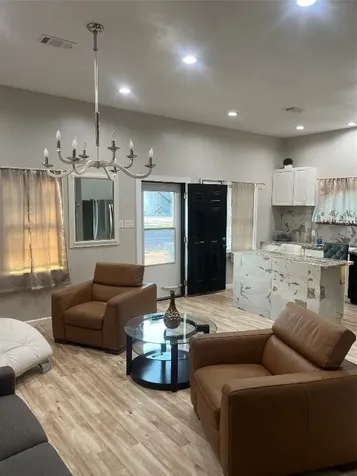 3209 Ennis Street Houston TX 77004