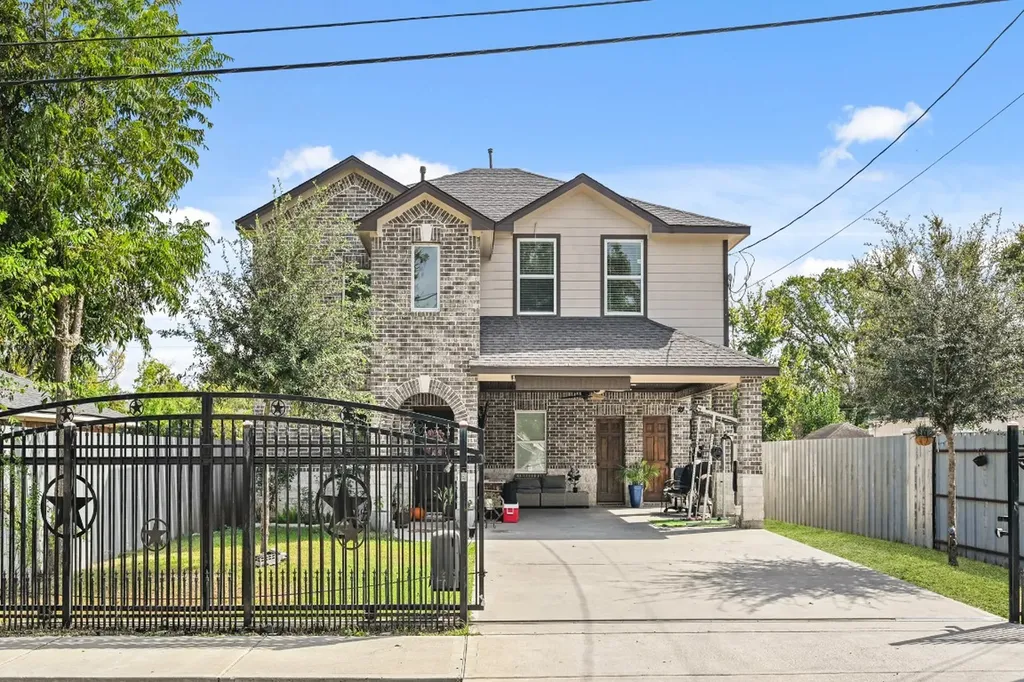 6518 Letcher Street Houston TX 77028