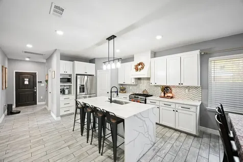 6518 Letcher Street Houston TX 77028