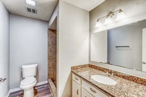 2306 Cambridge Court N League City TX 77573