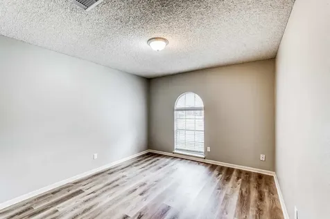 2306 Cambridge Court N League City TX 77573