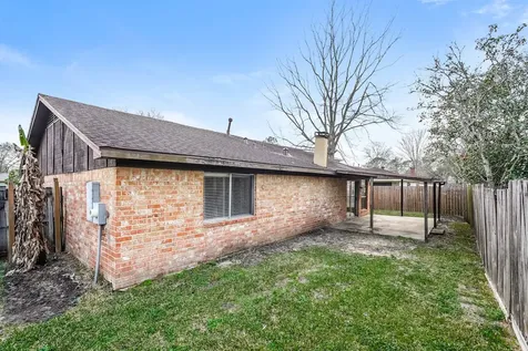 2306 Cambridge Court N League City TX 77573