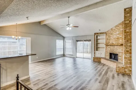 2306 Cambridge Court N League City TX 77573