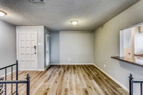 2306 Cambridge Court N League City TX 77573