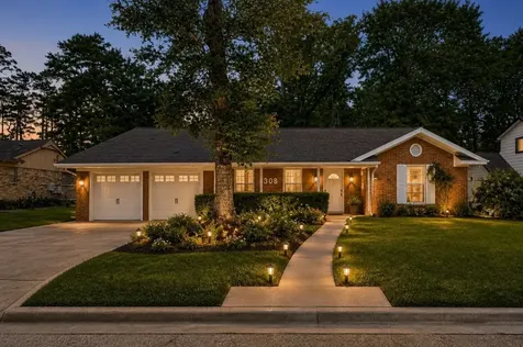 308 Lilly Boulevard Conroe TX 77301