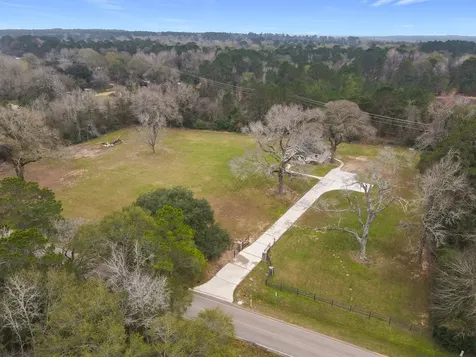 17819 Mail Route Road Montgomery TX 77316