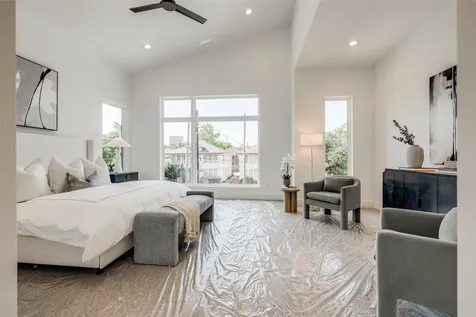 1634 Castle Court Houston TX 77006