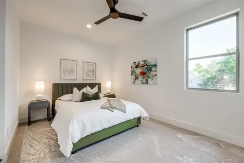 1634 Castle Court Houston TX 77006
