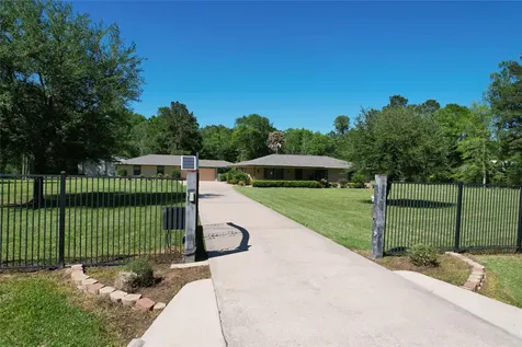 1085 County Road 2222 Cleveland TX 77327