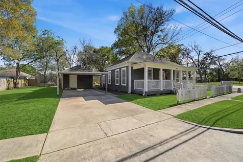 1215 Main Street Richmond TX 77469