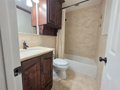 94 E Evangeline Oaks Circle The Woodlands TX 77384