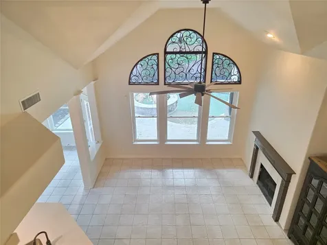94 E Evangeline Oaks Circle The Woodlands TX 77384