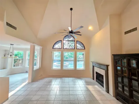 94 E Evangeline Oaks Circle The Woodlands TX 77384