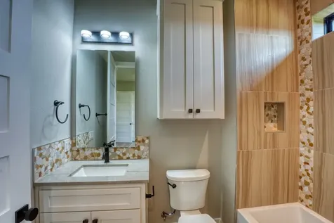 1824 Art Adams Way Spicewood TX 78669