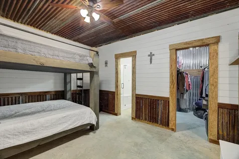 22546 Highway 321 Cleveland TX 77327