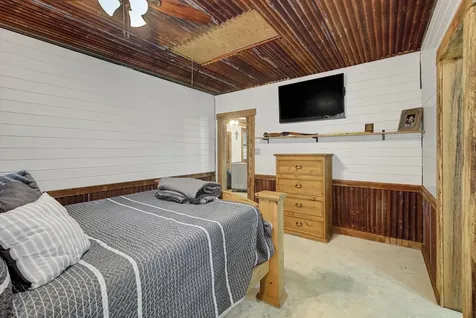 22546 Highway 321 Cleveland TX 77327