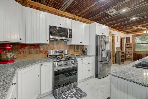 22546 Highway 321 Cleveland TX 77327