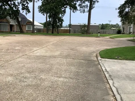 1011 Misty Lea Lane Houston TX 77090