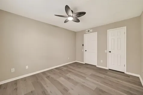 1860 White Oak Drive 311 Houston TX 77009