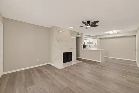 1860 White Oak Drive 311 Houston TX 77009