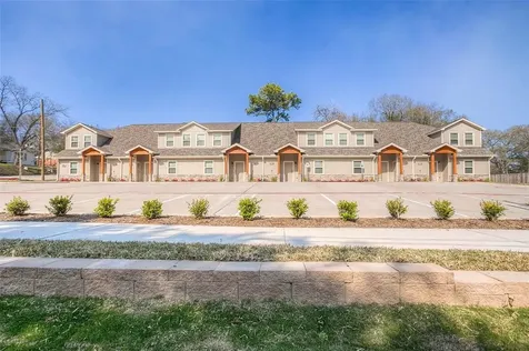 1419 Avenue N 2 Huntsville TX 77340