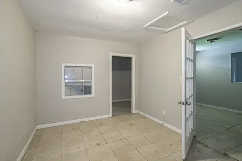11151 Spottswood Drive Houston TX 77016