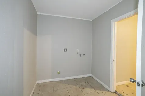 11151 Spottswood Drive Houston TX 77016