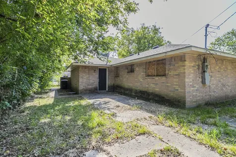 11151 Spottswood Drive Houston TX 77016