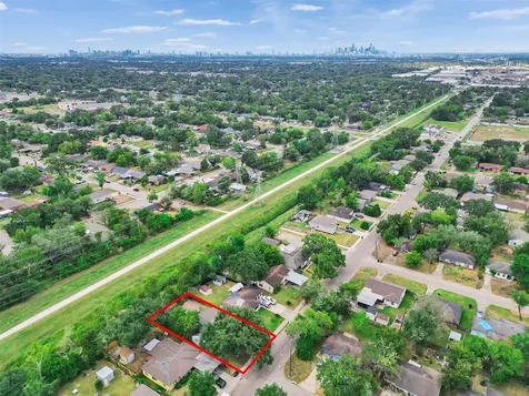 7914 Belbay Street Houston TX 77033