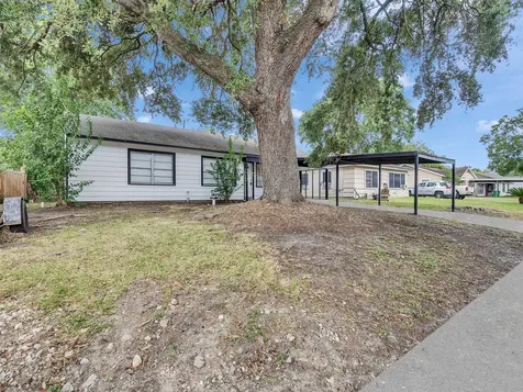 7914 Belbay Street Houston TX 77033